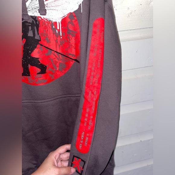 NWOT Linkin park L Gray and Red Graphic Hoodie - Picture 3 of 5